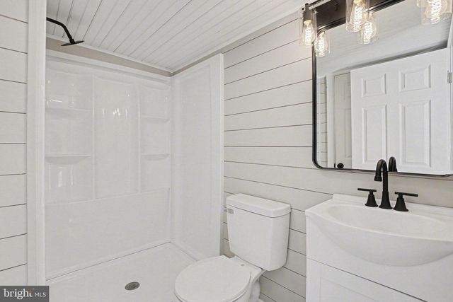 7 GROY AVE, Lebanon, PA 17046