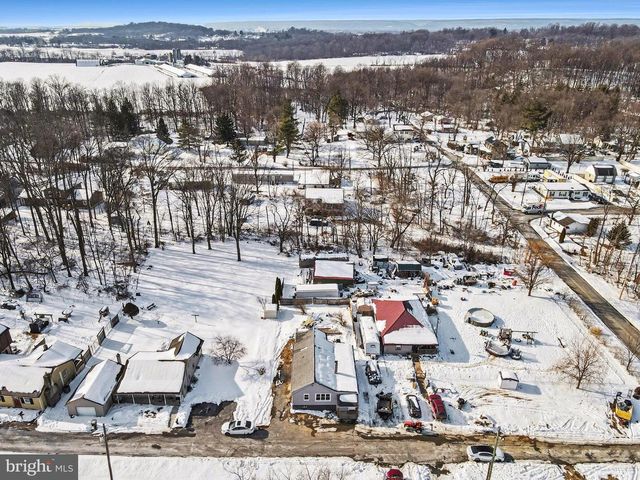 7 GROY AVE, Lebanon, PA 17046