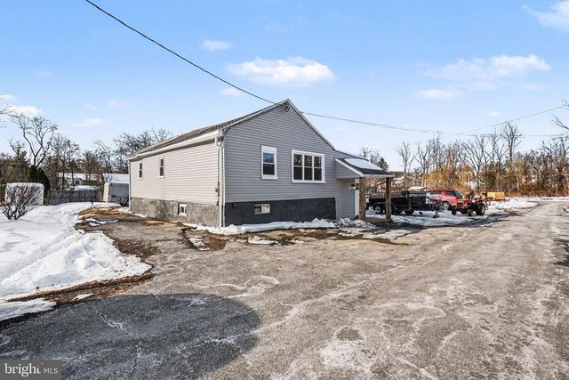 7 GROY AVE, Lebanon, PA 17046