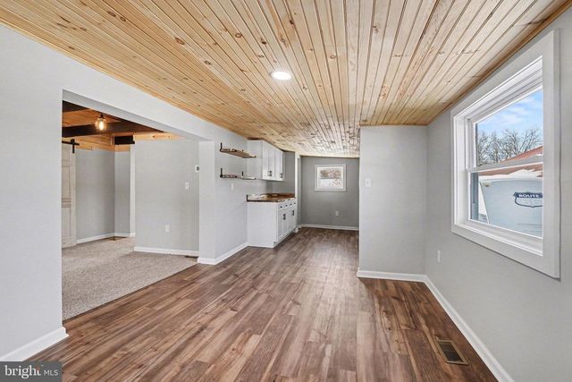 7 GROY AVE, Lebanon, PA 17046