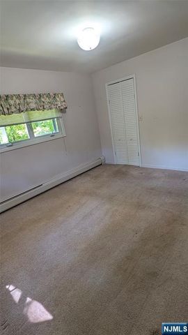 31 Cascade Way, Butler Borough, NJ 07405