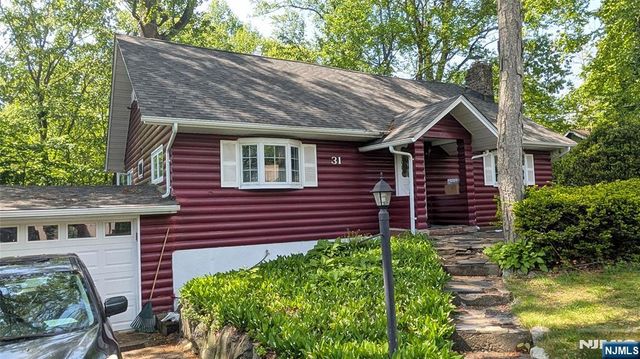31 Cascade Way, Butler Borough, NJ 07405