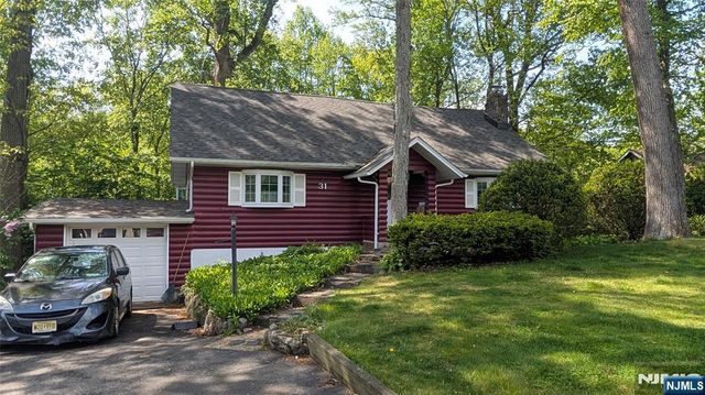 31 Cascade Way, Butler Borough, NJ 07405