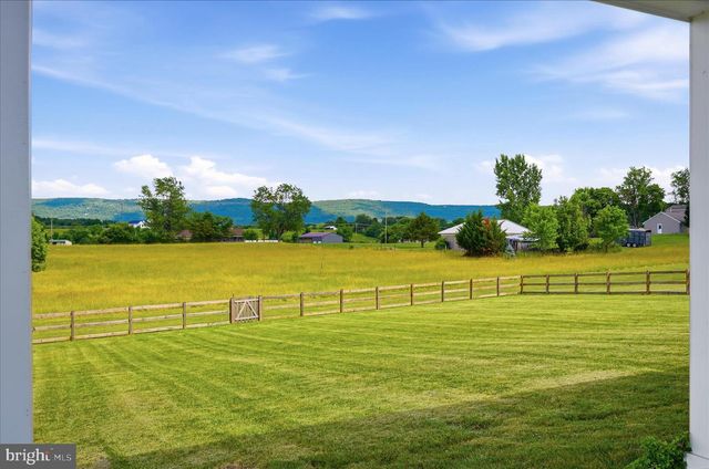 330 MAJESTIC LN, Charles Town, WV 25414