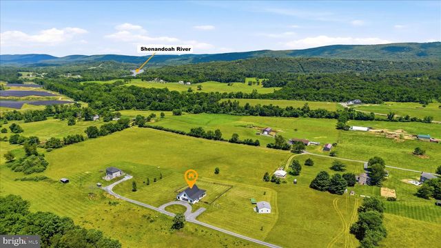 330 MAJESTIC LN, Charles Town, WV 25414