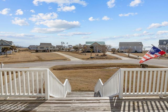 310 Joan Court, Beaufort, NC 28516