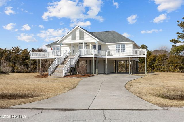 310 Joan Court, Beaufort, NC 28516