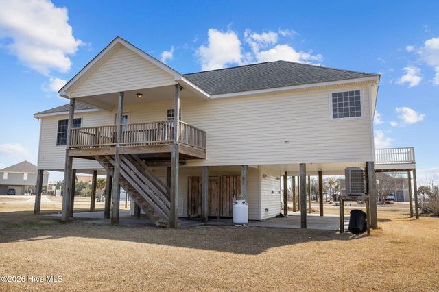 310 Joan Court, Beaufort, NC 28516