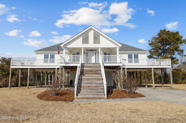 310 Joan Court, Beaufort, NC 28516
