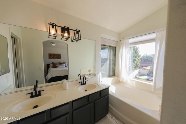 4003 W ROSE GARDEN Lane, Glendale, AZ 85308