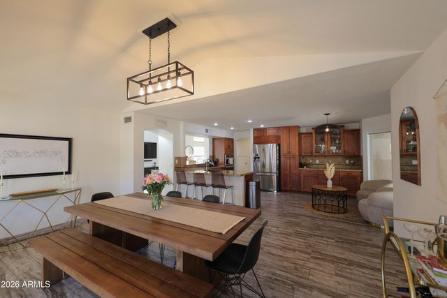 4003 W ROSE GARDEN Lane, Glendale, AZ 85308