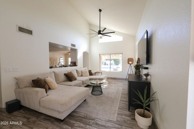 4003 W ROSE GARDEN Lane, Glendale, AZ 85308