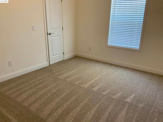 77 Hilo Dr., Pittsburg, CA 94565