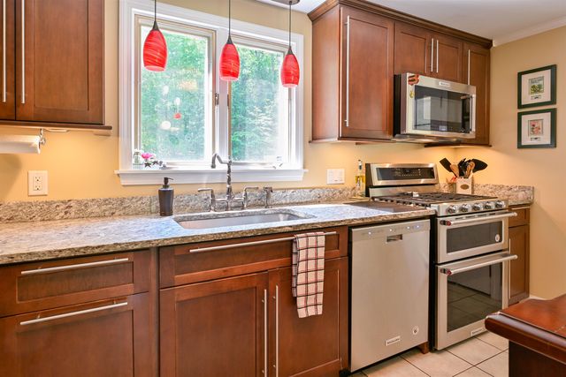 44 Berkley Street, Merrimack, NH 03054