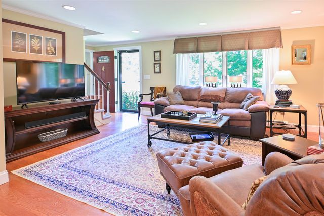 44 Berkley Street, Merrimack, NH 03054