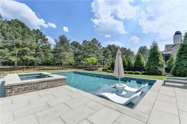 4871 Hanalei Hollow, Suwanee, GA 30024