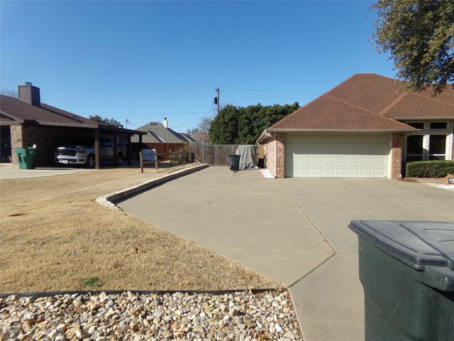 6316 Carrizo Drive, Granbury, TX 76049