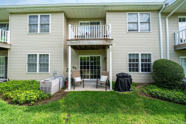 1053 Savoy Drive, Melville, NY 11747