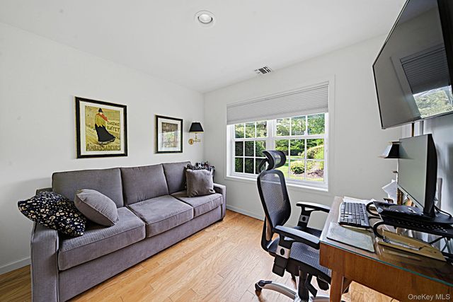 1053 Savoy Drive, Melville, NY 11747
