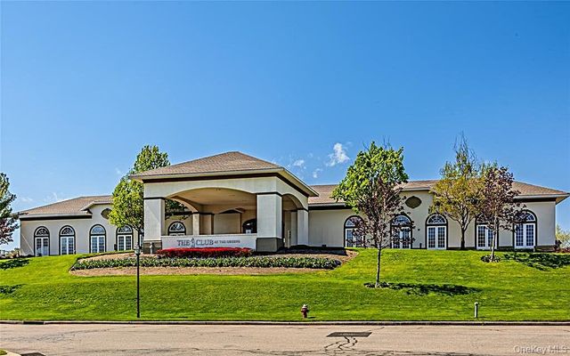 1053 Savoy Drive, Melville, NY 11747