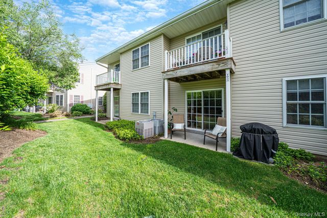 1053 Savoy Drive, Melville, NY 11747