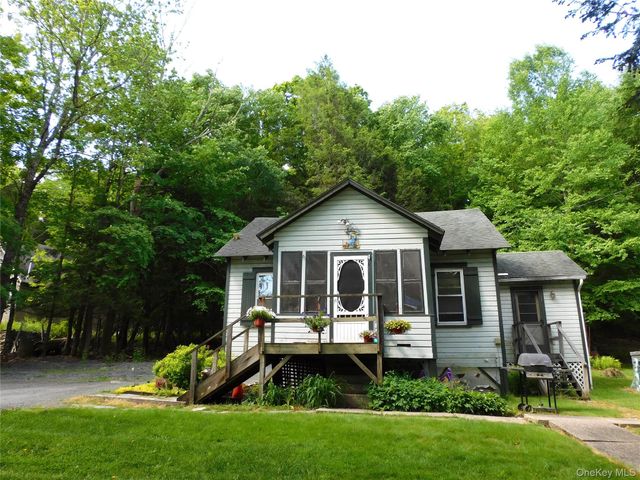 18 & 20 Church Road, Mountain Dale, NY 12763