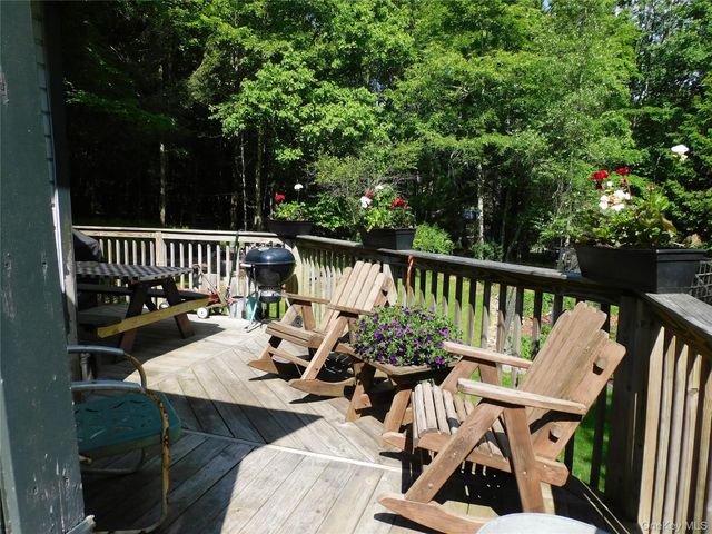 18 & 20 Church Road, Mountain Dale, NY 12763