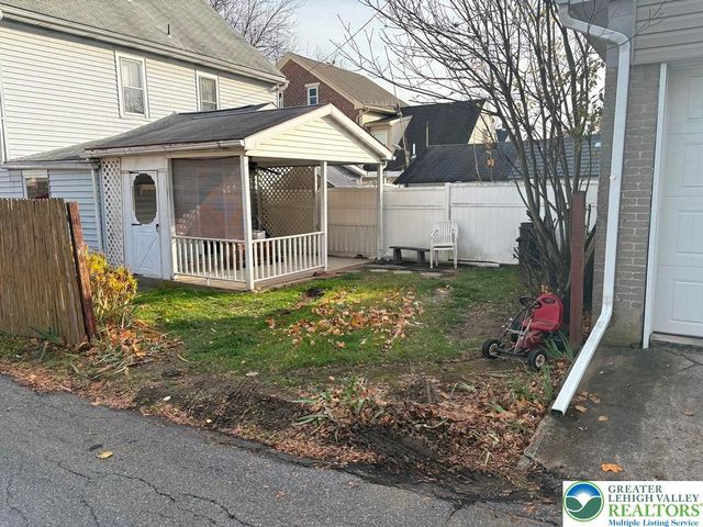 521 Maple Street, Bethlehem City, PA 18018