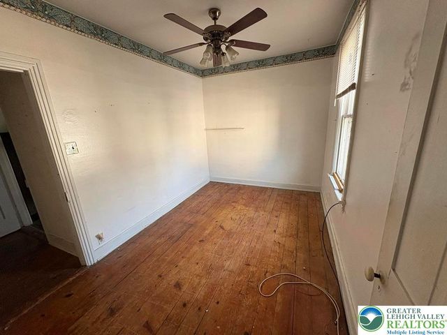 521 Maple Street, Bethlehem City, PA 18018