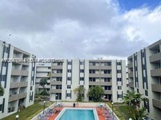 10000 NW 80th Ct 2337, Hialeah Gardens, FL 33016