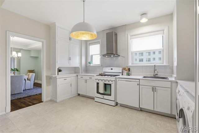 4440 Lindell Boulevard 701, St Louis, MO 63108