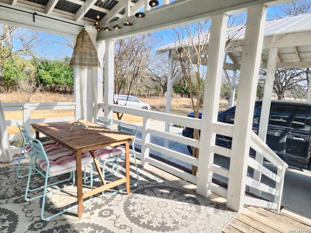 520 Live Oak St, Blanco, TX 78606