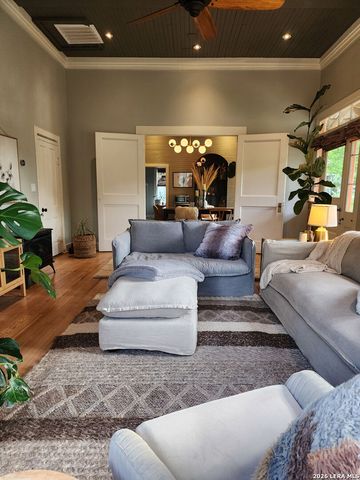 520 Live Oak St, Blanco, TX 78606