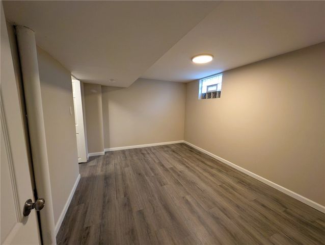 807 Western Ave, Jeannette, PA 15644