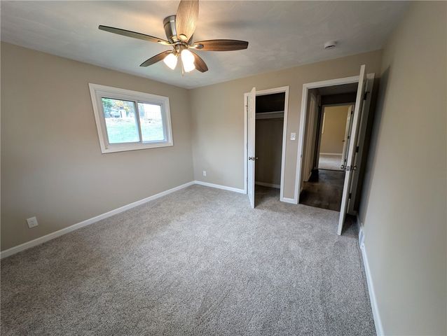 807 Western Ave, Jeannette, PA 15644