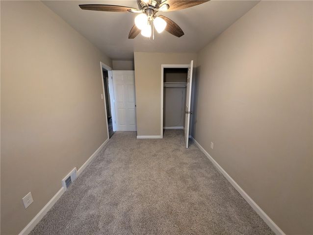 807 Western Ave, Jeannette, PA 15644