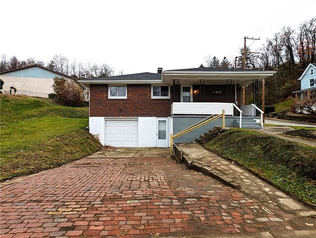 807 Western Ave, Jeannette, PA 15644