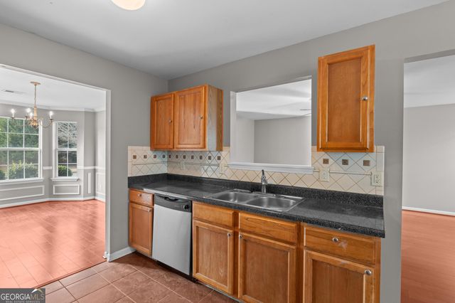 1568 Queen Elizabeth Drive, Locust Grove, GA 30248