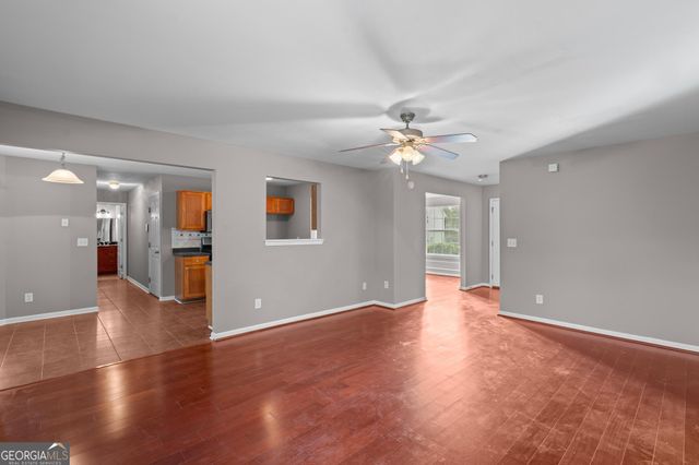 1568 Queen Elizabeth Drive, Locust Grove, GA 30248