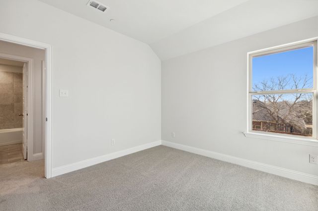 6028 Bursey Road, Watauga, TX 76148