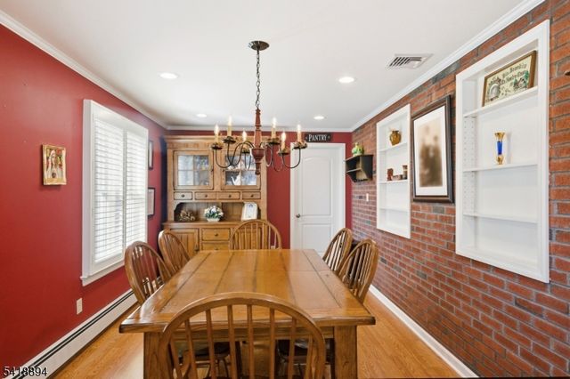 24 Maple Ave, Waldwick Boro, NJ 07463