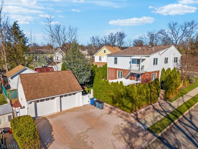 24 Maple Ave, Waldwick Boro, NJ 07463