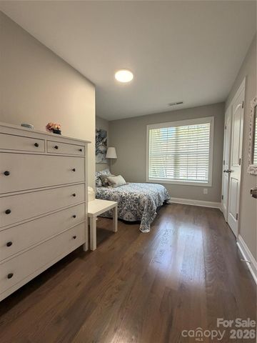 7902 Denbur Drive, Charlotte, NC 28215