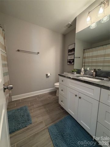 7902 Denbur Drive, Charlotte, NC 28215