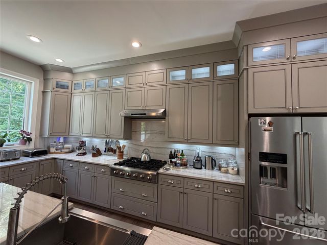 7902 Denbur Drive, Charlotte, NC 28215