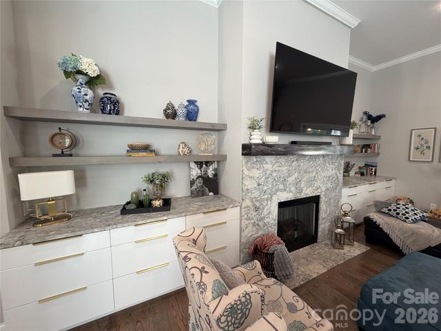 7902 Denbur Drive, Charlotte, NC 28215