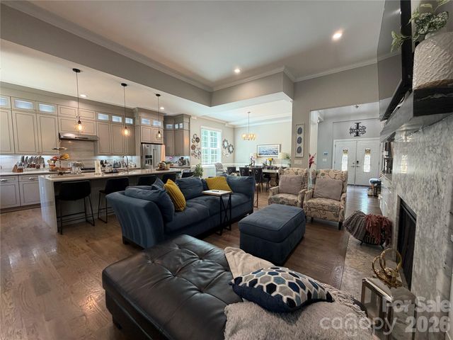 7902 Denbur Drive, Charlotte, NC 28215
