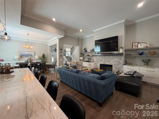 7902 Denbur Drive, Charlotte, NC 28215