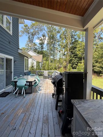 7902 Denbur Drive, Charlotte, NC 28215