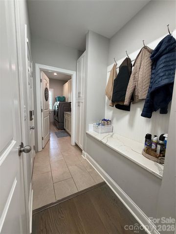 7902 Denbur Drive, Charlotte, NC 28215